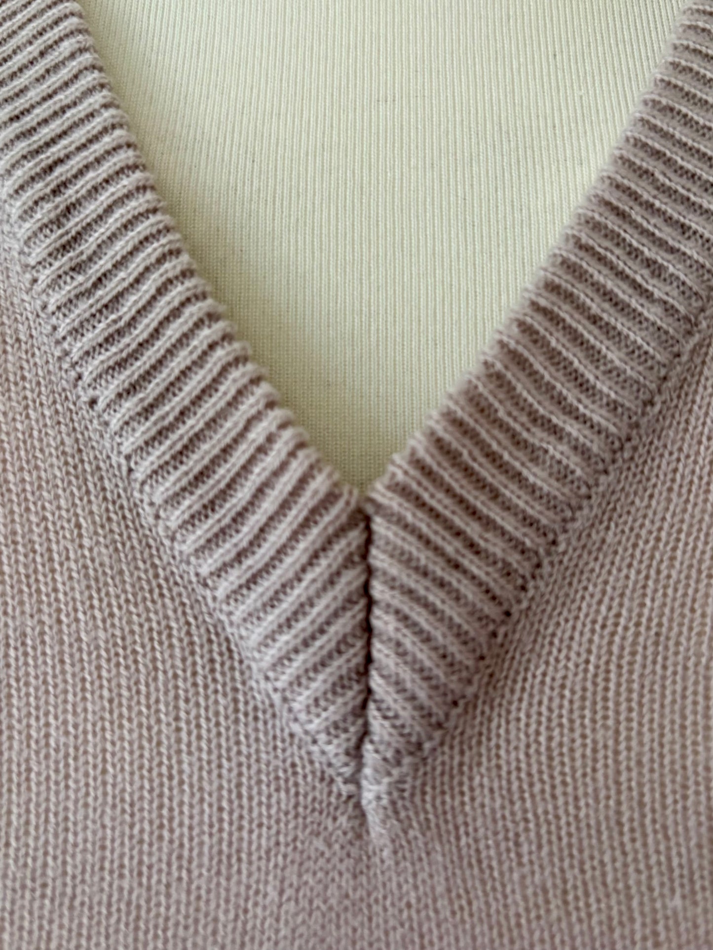 1960s Keynote Stone Knitwear (46”)