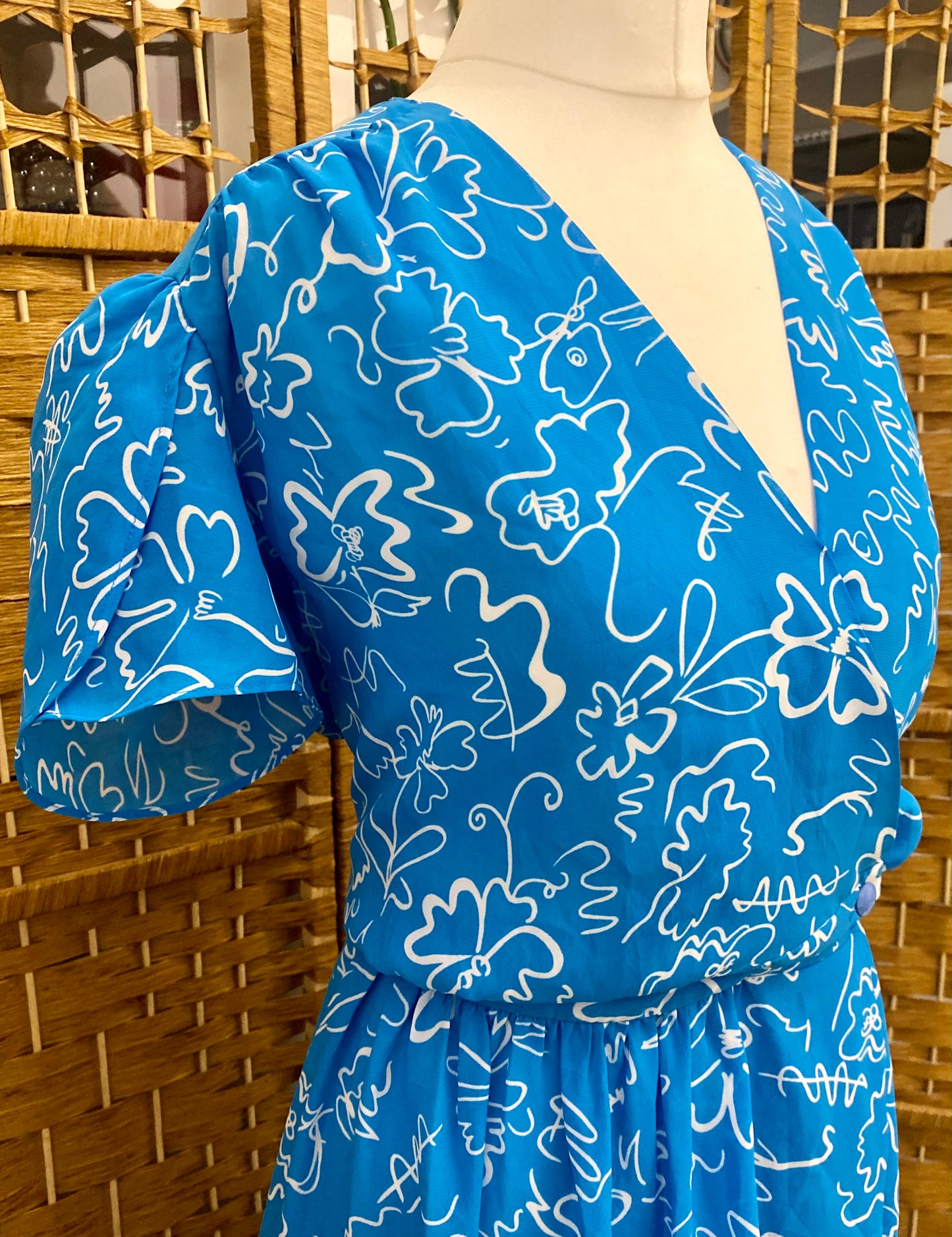 1980s Blue/White ‘Tea’ Style Midi-Dress (UK 14)