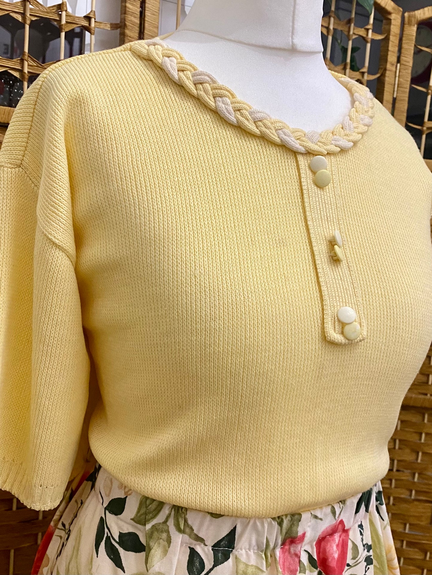 Yellow Knitted Top (UK 18/20)