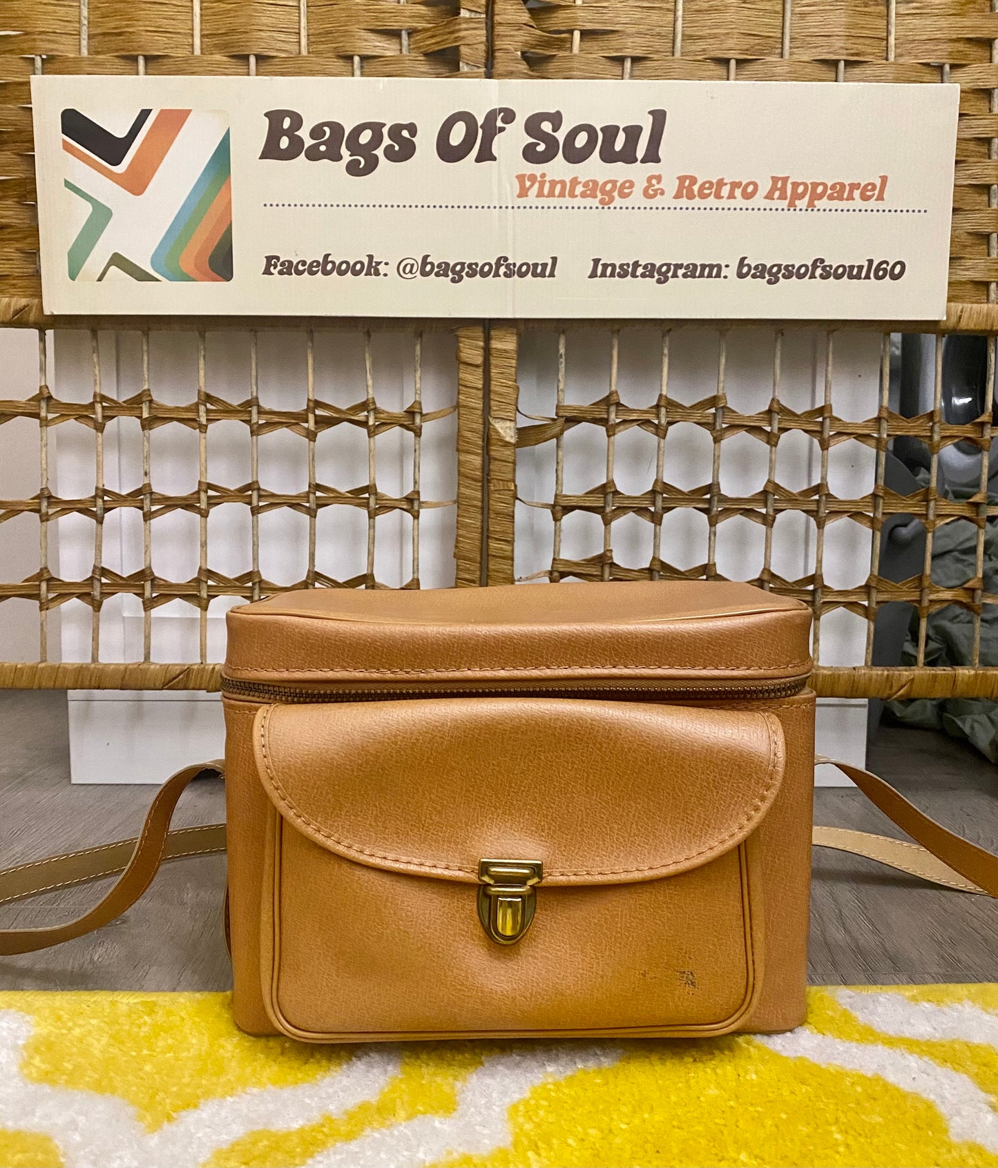 Vintage Tan Camera Case/Shoulder Bag