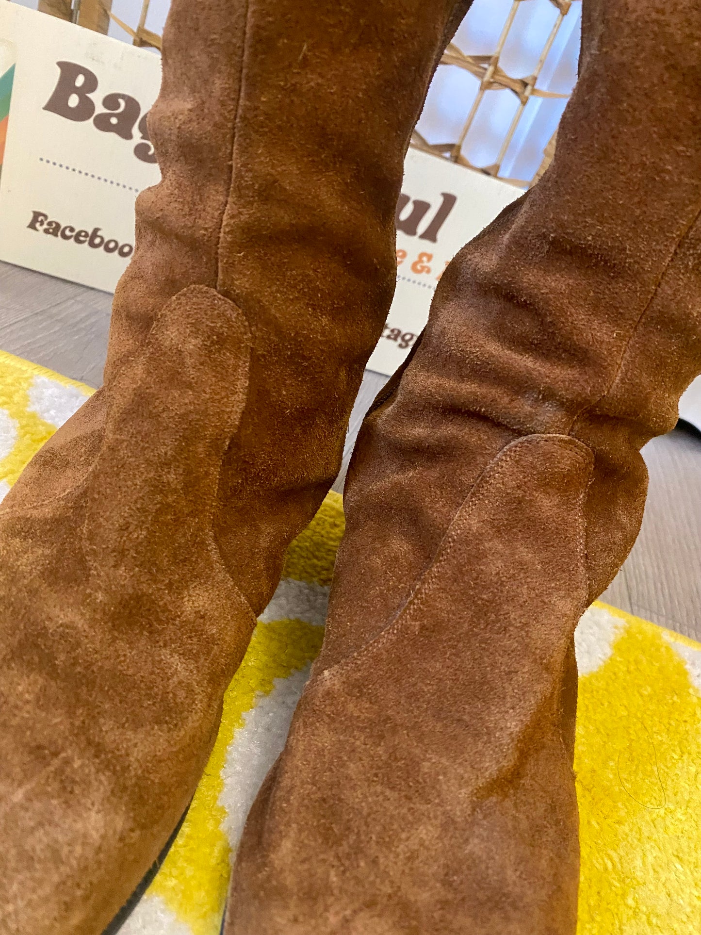 1960s Brown Suede Knee High Boots (UK 6)