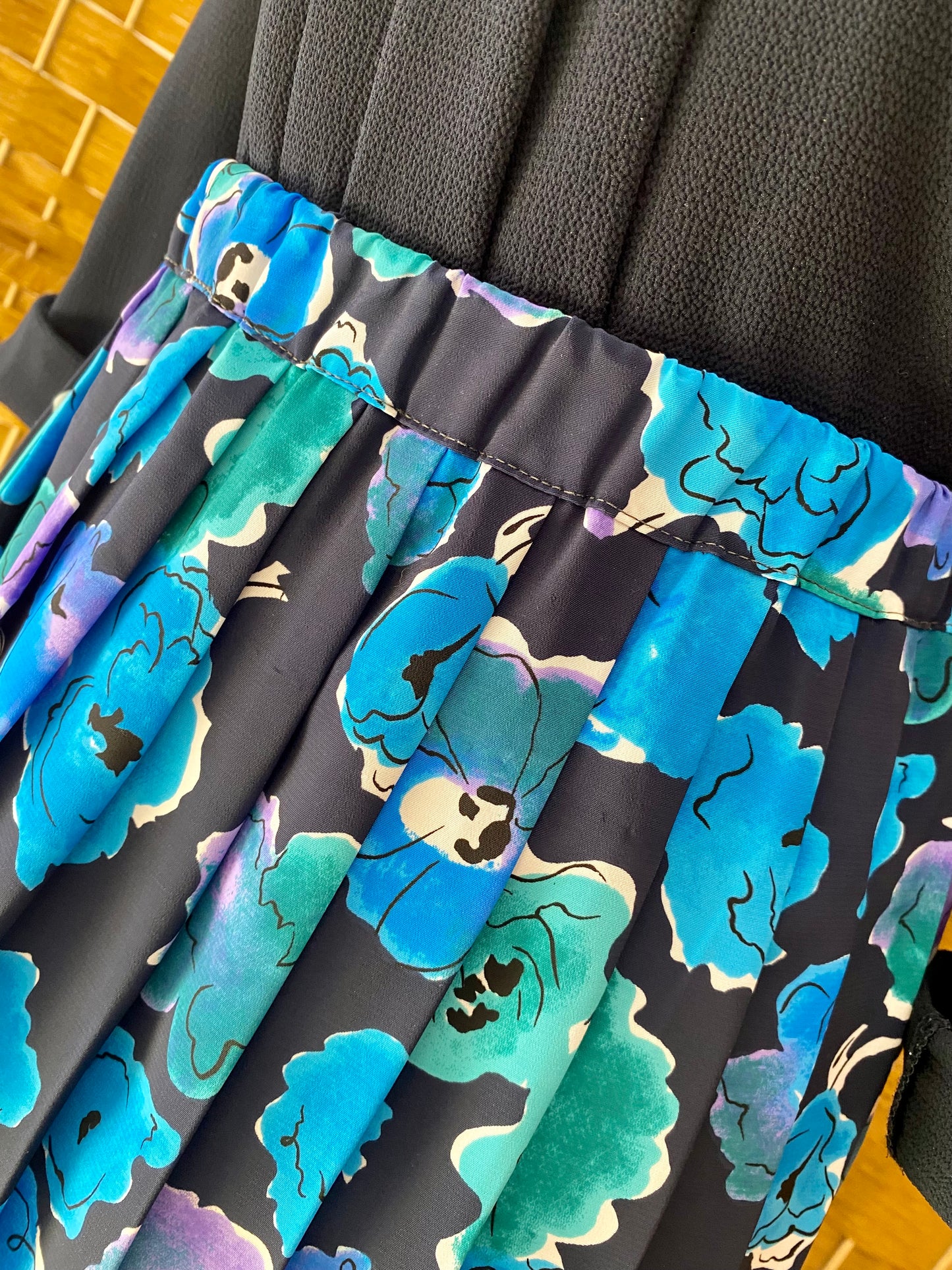 Blue Floral Midi-Skirt (UK 12-16)