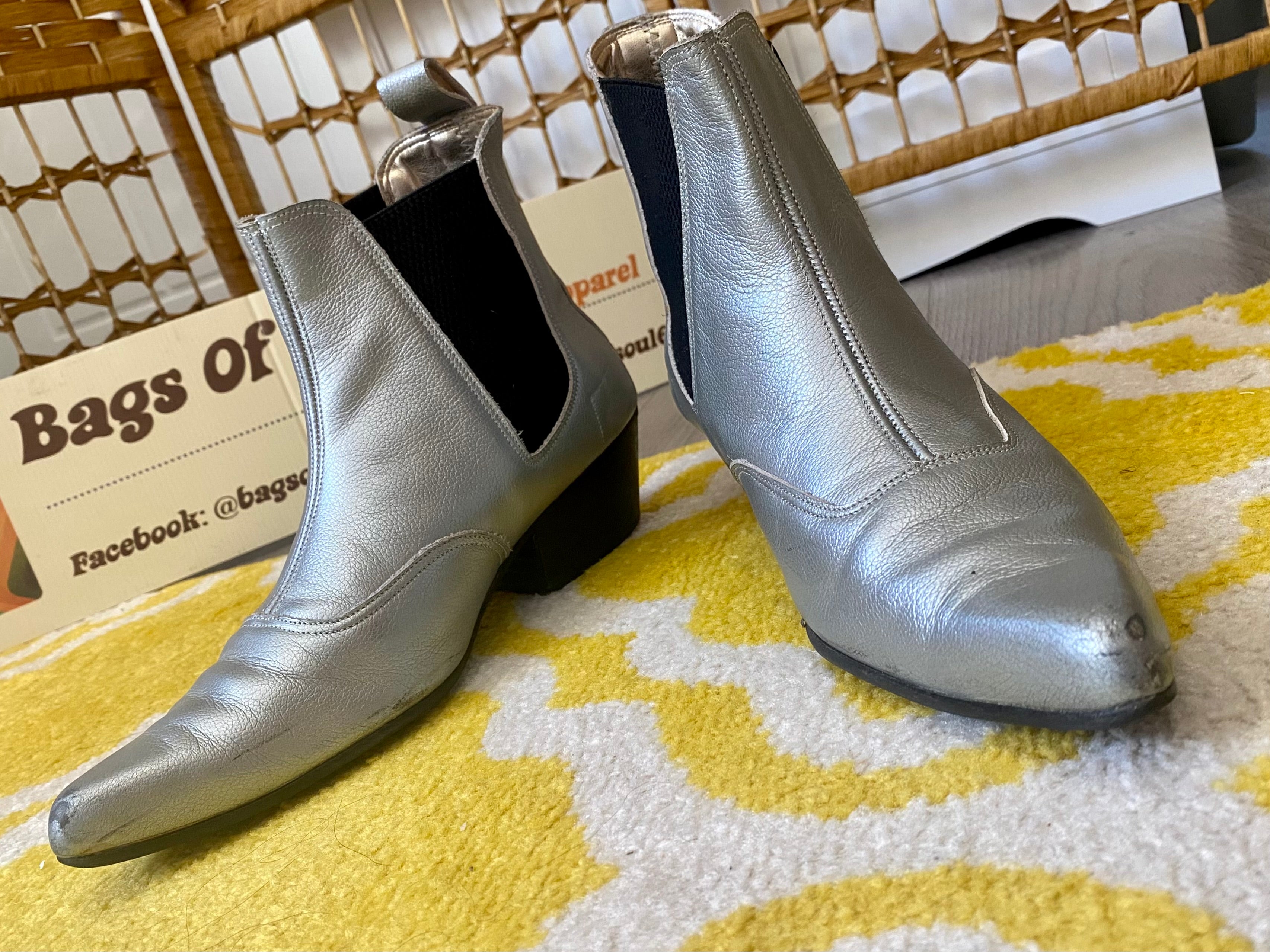 Silver Cuban Heeled Chelsea Boots UK 6 Bags of Soul