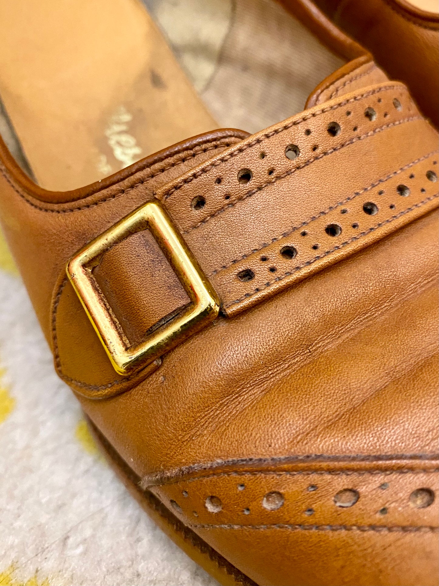 Vintage Tan Court Shoes (UK 6)