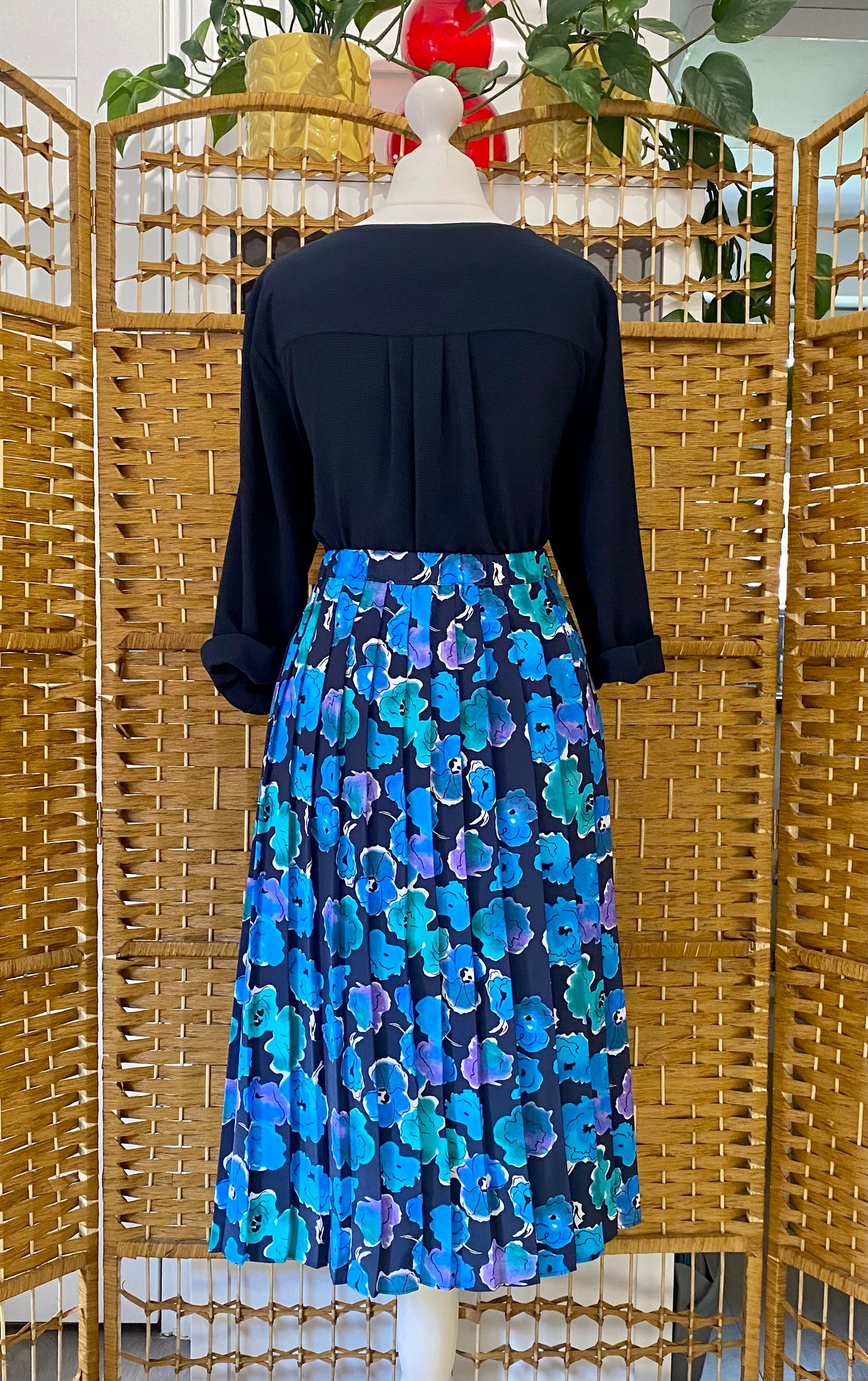 Blue Floral Midi-Skirt (UK 12-16)