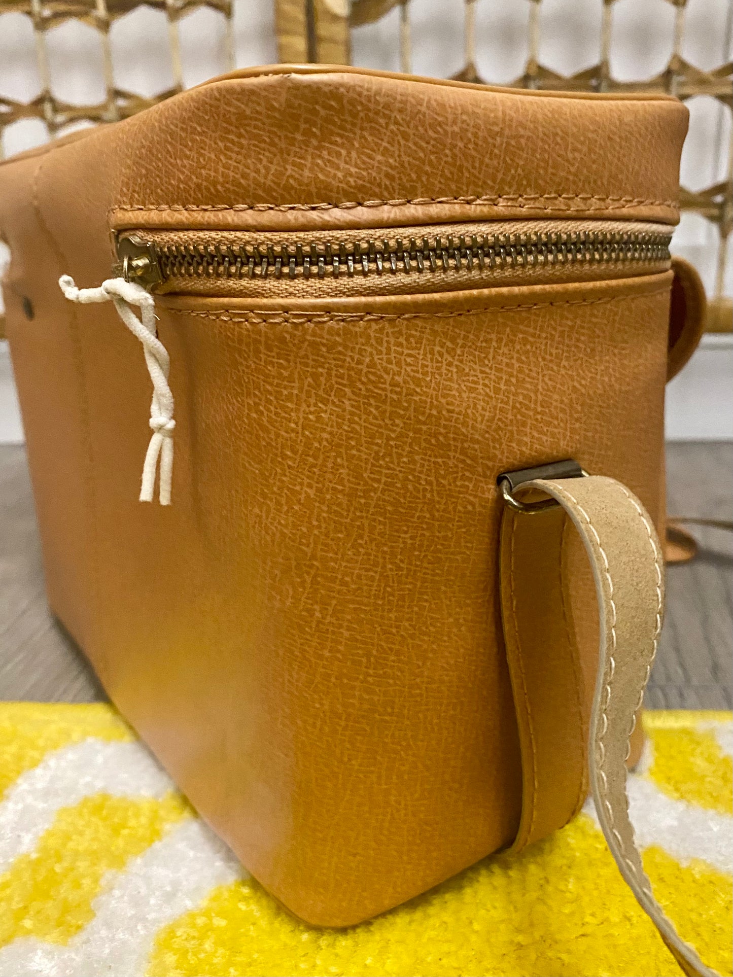 Vintage Tan Camera Case/Shoulder Bag