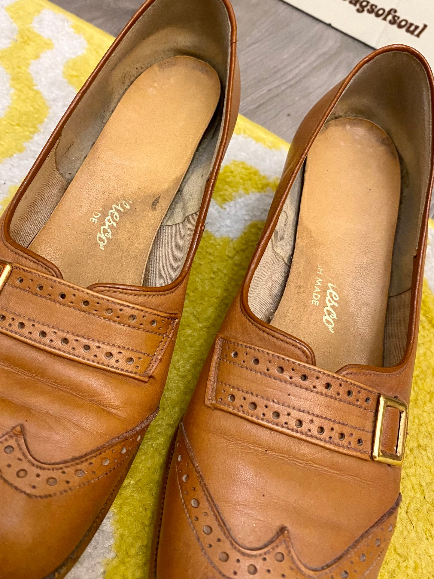 Vintage Tan Court Shoes (UK 6)