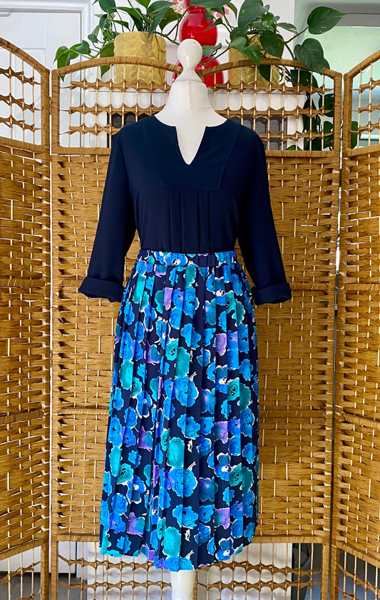 Blue Floral Midi-Skirt (UK 12-16)