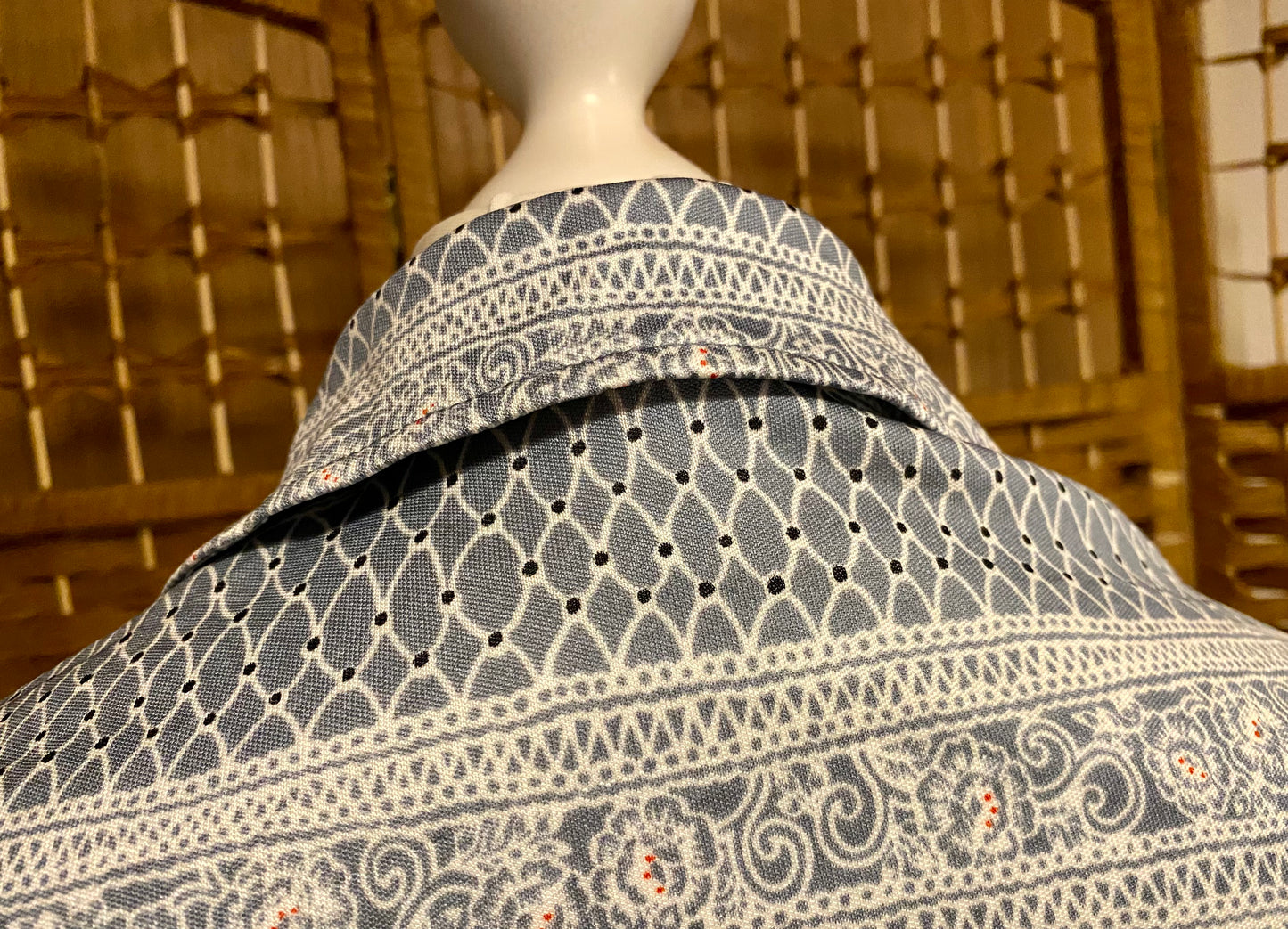 1970s Grey Geo-Print Shirt (UK 8)